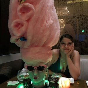 Meet your Posher, Jasmine